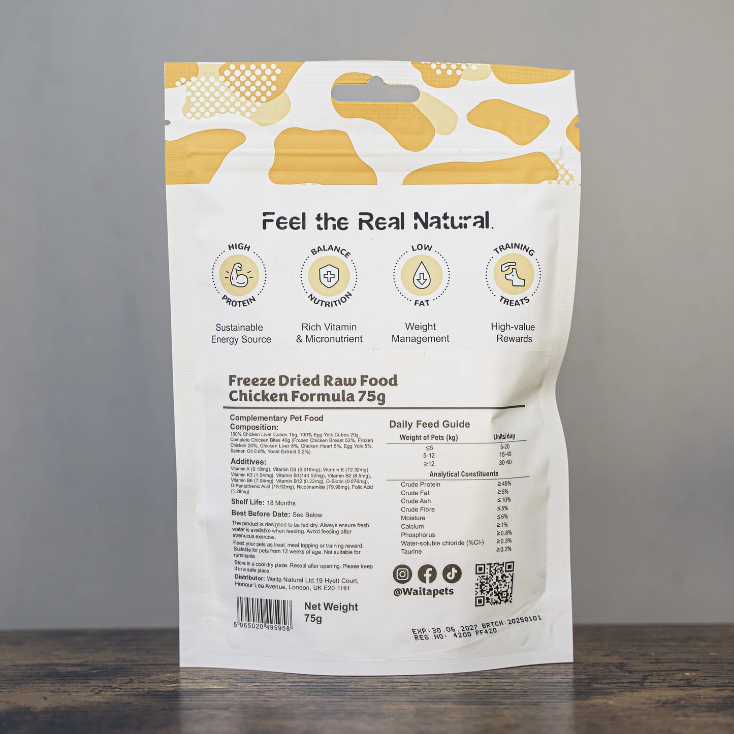 Waita Freeze Dried Chicken Formula Pet Treats (75g) For Dogs & Cats